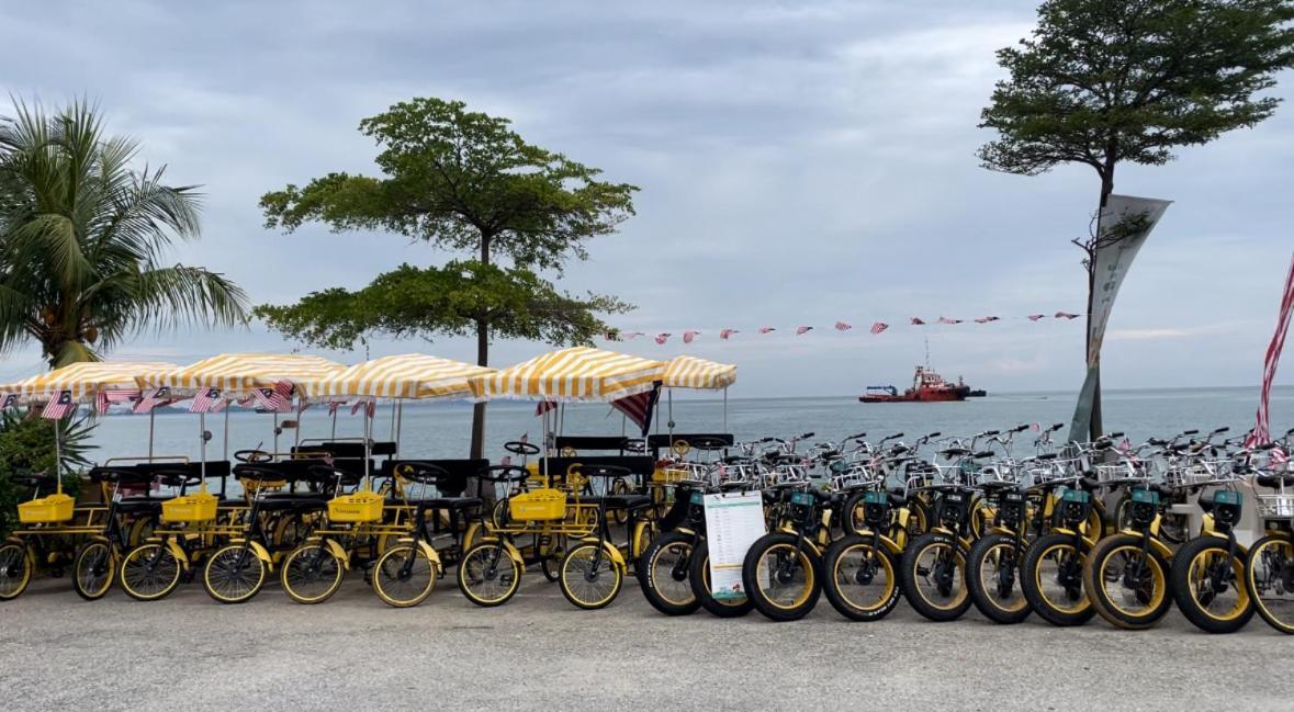 Waterfront Boutique Hotel Port Dickson Buitenkant foto