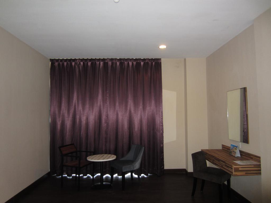 Waterfront Boutique Hotel Port Dickson Kamer foto