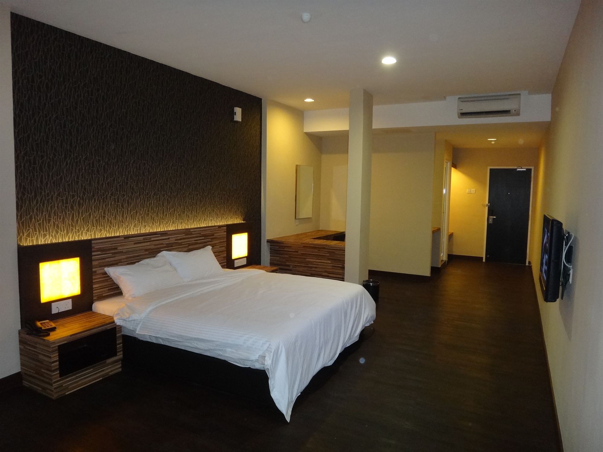 Waterfront Boutique Hotel Port Dickson Buitenkant foto