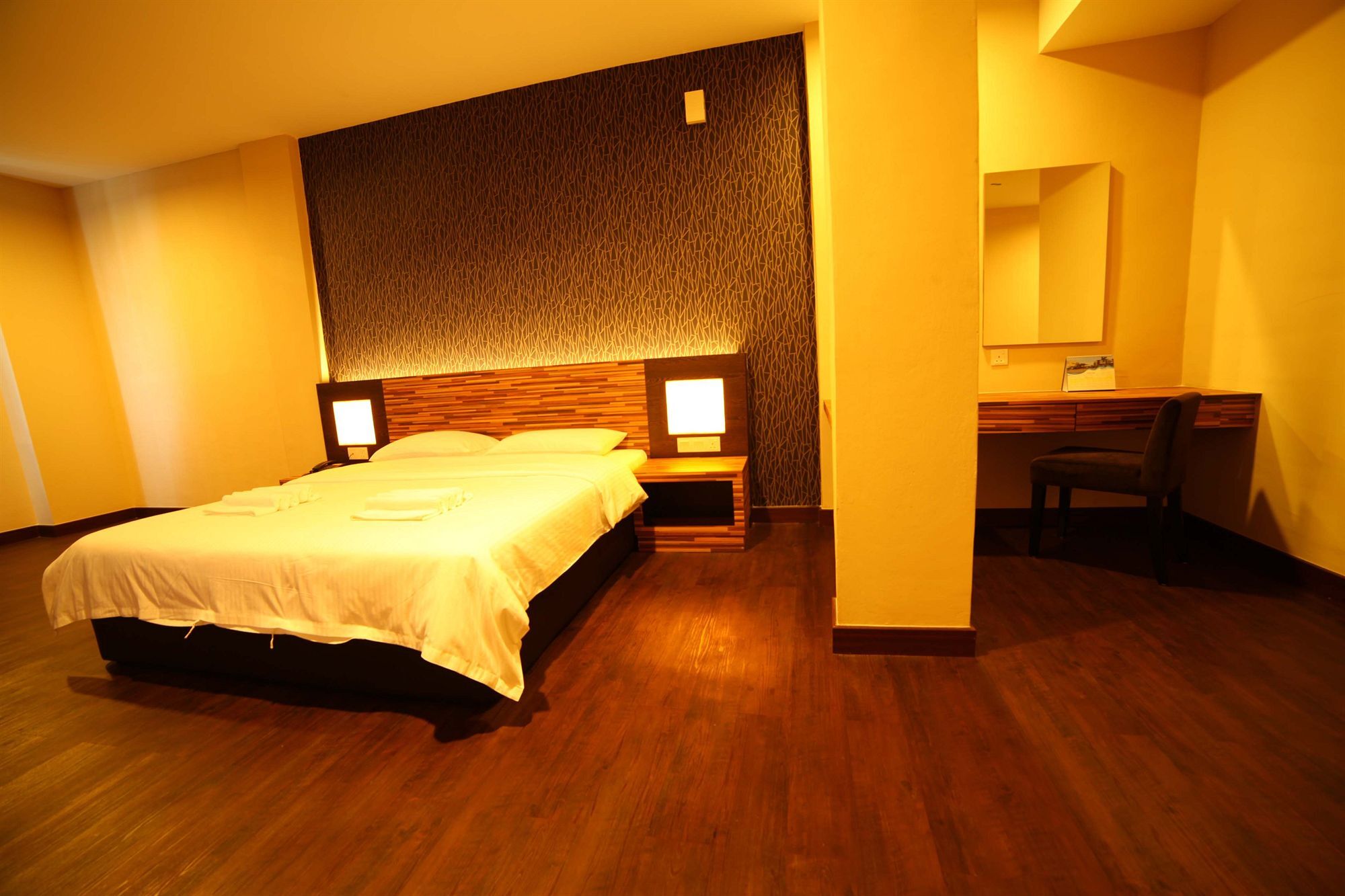 Waterfront Boutique Hotel Port Dickson Buitenkant foto