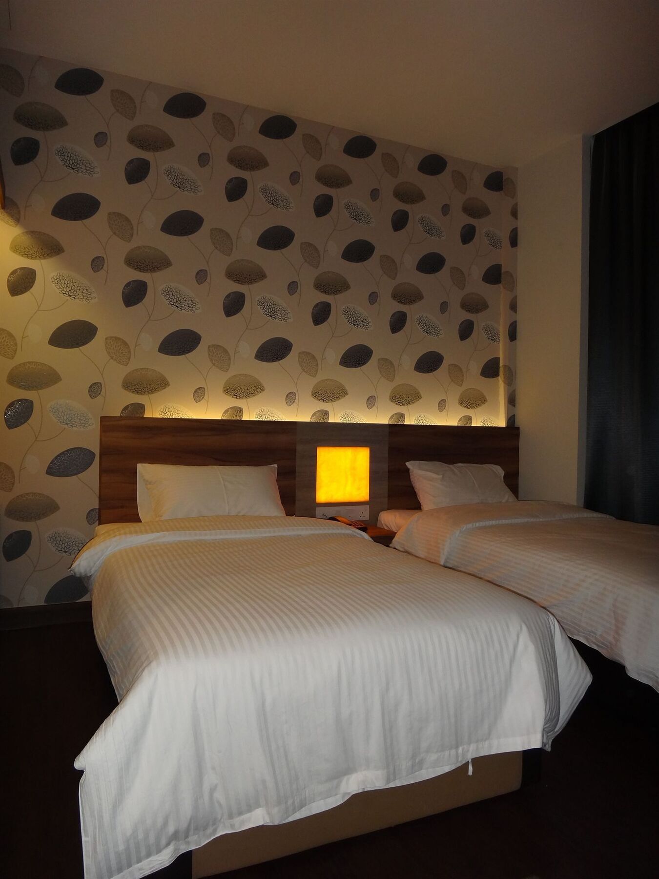 Waterfront Boutique Hotel Port Dickson Buitenkant foto