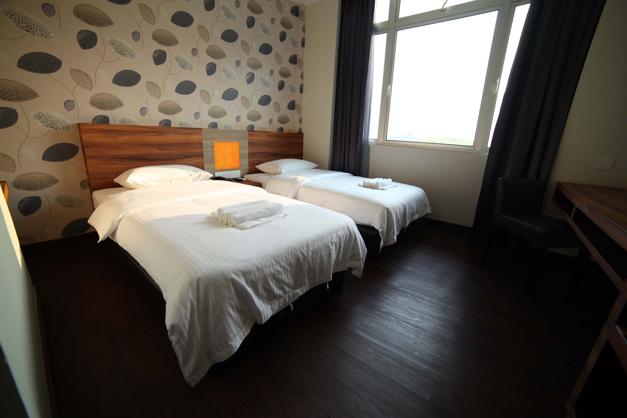 Waterfront Boutique Hotel Port Dickson Buitenkant foto